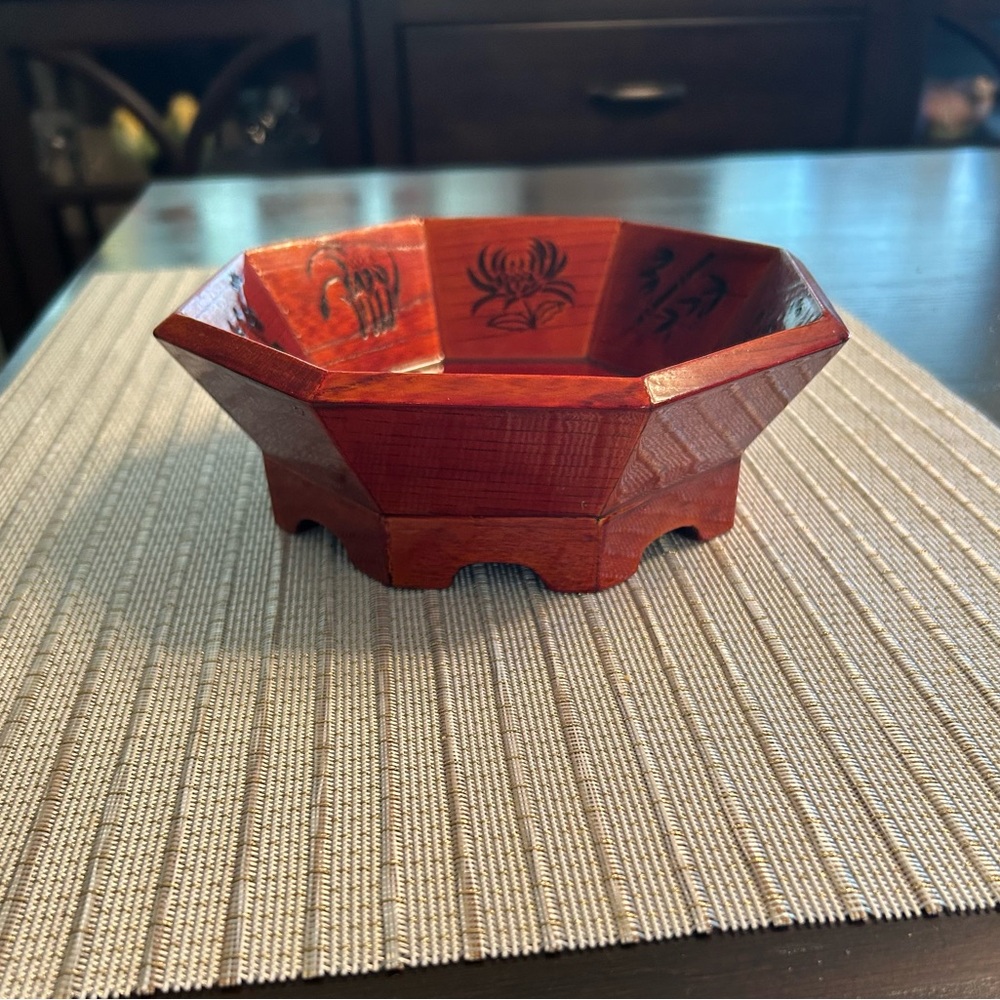 Vintage Korean wooden lacquerware Octagonal Decorative Bowl